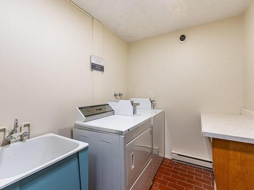 Laundry room - D-203-261 Rue Merry S., Magog, QC - Indoor Photo Showing Laundry Room