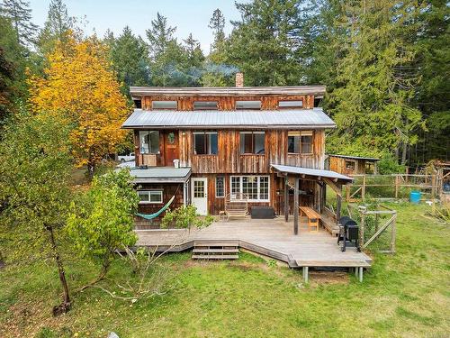 9061 Mcfarlane Rd, Denman Island, BC 