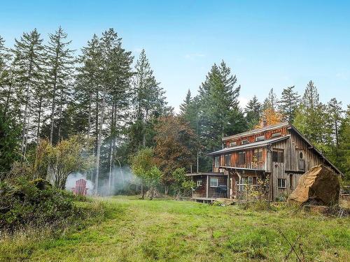 9061 Mcfarlane Rd, Denman Island, BC 