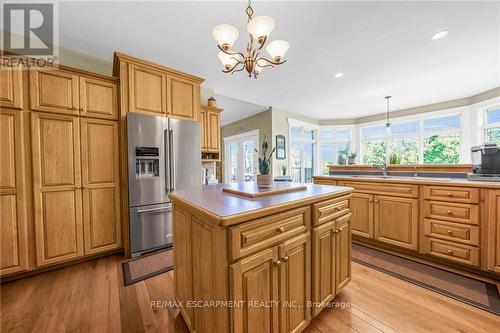 46 Townline Road, Haldimand, ON - Indoor Photo Showing Kitchen