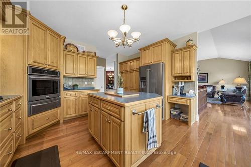 46 Townline Road, Haldimand, ON - Indoor Photo Showing Kitchen