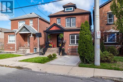 44 Melbourne Street, Hamilton, ON - Outdoor With Facade