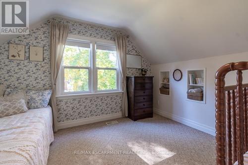 94 Queensdale Avenue E, Hamilton, ON - Indoor Photo Showing Bedroom