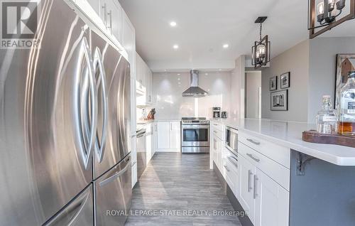 1703 - 67 Caroline Street S, Hamilton, ON - Indoor Photo Showing Kitchen With Upgraded Kitchen