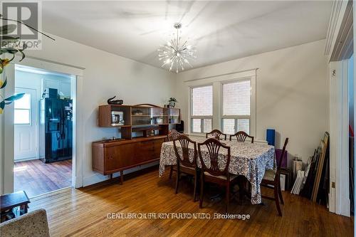 1 - 42 Balsam Avenue, Hamilton, ON - Indoor Photo Showing Dining Room