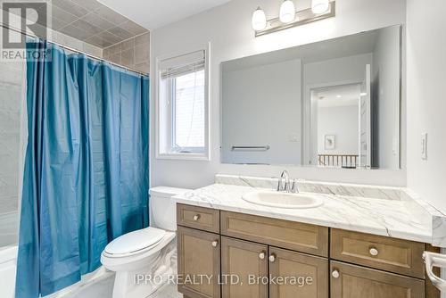 216 Harold Dent Trail, Oakville, ON - Indoor Photo Showing Bathroom