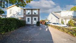 668 GREEN MEADOW CRESCENT  Mississauga, ON L5A 2V2