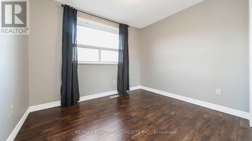 668 Green Meadow Crescent, Mississauga, ON - Indoor Photo Showing Other Room