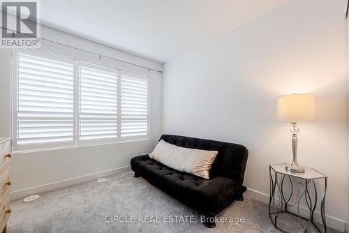 91-1121 Cooke Boulevard, Burlington, ON - Indoor Photo Showing Bedroom