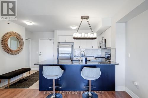 401B - 70 Baycliffe Crescent, Brampton, ON - Indoor Photo Showing Kitchen