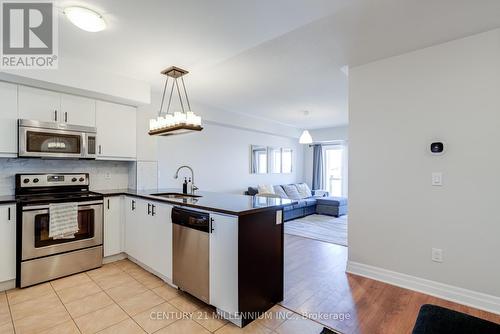 401B - 70 Baycliffe Crescent, Brampton, ON - Indoor Photo Showing Kitchen