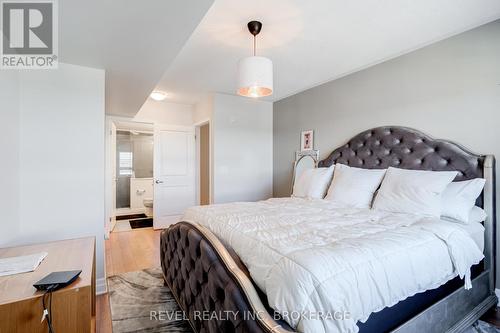 401B - 70 Baycliffe Crescent, Brampton, ON - Indoor Photo Showing Bedroom