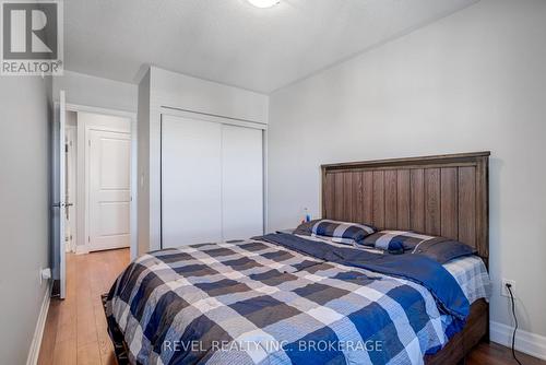 401B - 70 Baycliffe Crescent, Brampton, ON - Indoor Photo Showing Bedroom