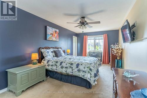 34 Ward Drive, Barrie, ON - Indoor Photo Showing Bedroom