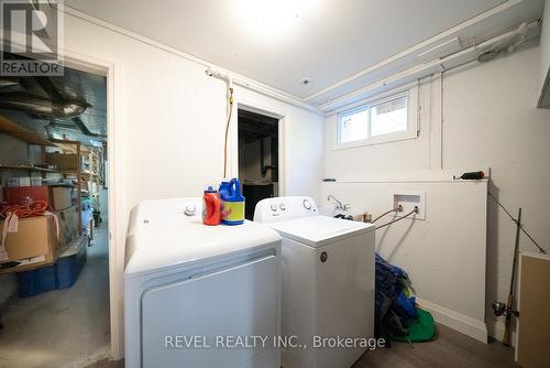 11 Hillcrest Avenue, Brantford, ON - Indoor Photo Showing Laundry Room