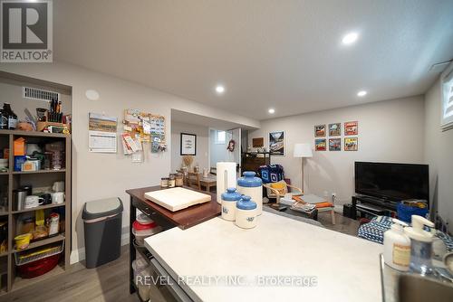 11 Hillcrest Avenue, Brantford, ON - Indoor Photo Showing Other Room