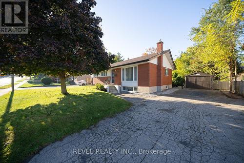 11 Hillcrest Avenue, Brantford, ON - Outdoor