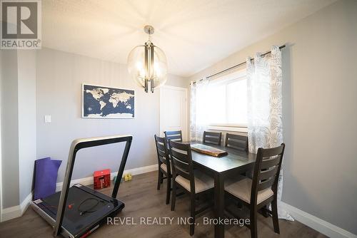 11 Hillcrest Avenue, Brantford, ON - Indoor Photo Showing Dining Room