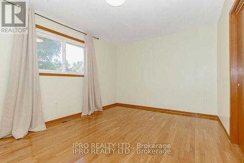 211 Leaside Drive, Welland, ON - Indoor Photo Showing Other Room