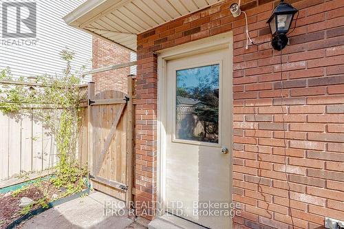 211 Leaside Drive, Welland, ON - Outdoor With Exterior