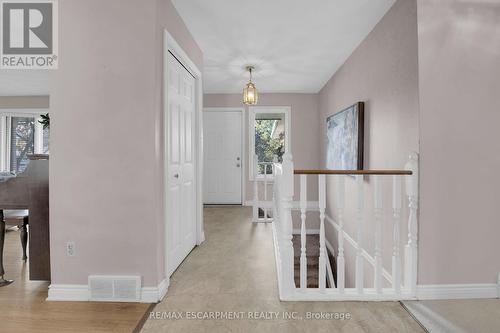 33 Brookfield Boulevard, Haldimand, ON - Indoor Photo Showing Other Room