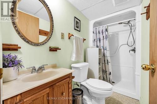 33 Brookfield Boulevard, Haldimand, ON - Indoor Photo Showing Bathroom