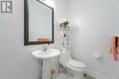 30 Latania Boulevard, Brampton, ON - Indoor Photo Showing Bathroom