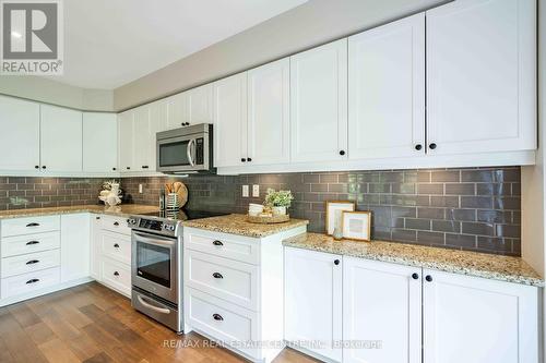 55 - 4055 Forest Run Avenue, Burlington, ON - Indoor Photo Showing Kitchen