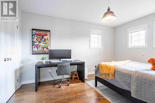 55 - 4055 Forest Run Avenue, Burlington, ON - Indoor Photo Showing Bedroom