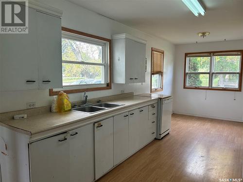 E 204 4Th Avenue E, Nokomis, SK - Indoor Photo Showing Kitchen With Double Sink