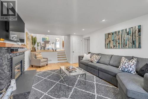 216 Erindale Crescent, Cambridge, ON - Indoor Photo Showing Living Room With Fireplace