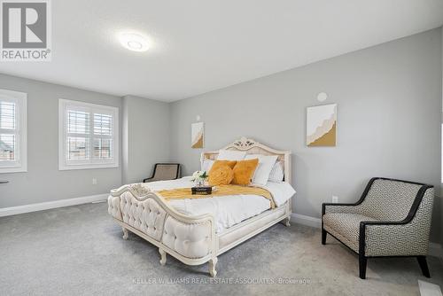 77 Walker Boulevard, New Tecumseth, ON - Indoor Photo Showing Bedroom