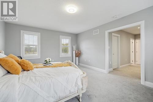 77 Walker Boulevard, New Tecumseth, ON - Indoor Photo Showing Bedroom