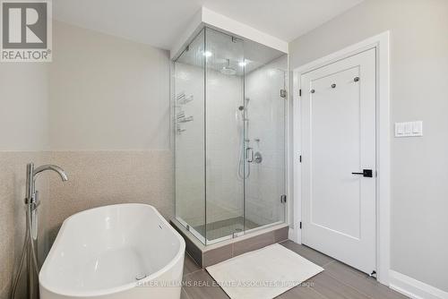 77 Walker Boulevard, New Tecumseth, ON - Indoor Photo Showing Bathroom