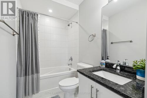 77 Walker Boulevard, New Tecumseth, ON - Indoor Photo Showing Bathroom