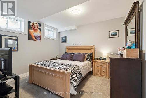 77 Walker Boulevard, New Tecumseth, ON - Indoor Photo Showing Bedroom