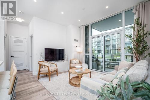 Unit134 - 415 Sea Ray Avenue, Innisfil, ON - Indoor Photo Showing Living Room