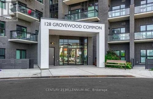 118 - 128 Grovewood Common, Oakville, ON - Outdoor