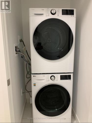 209 - 225 Malta Avenue, Brampton, ON - Indoor Photo Showing Laundry Room