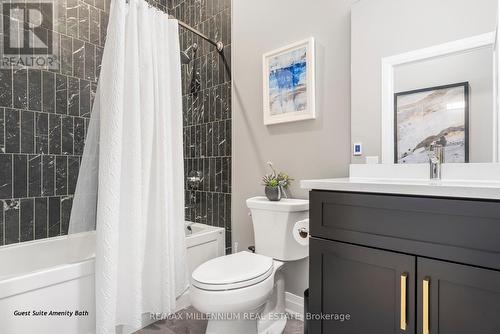 408 - 71 Wyndham Street S, Guelph, ON - Indoor Photo Showing Bathroom