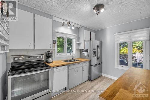 11 St Claire Avenue, Ottawa, ON - Indoor Photo Showing Kitchen With Double Sink