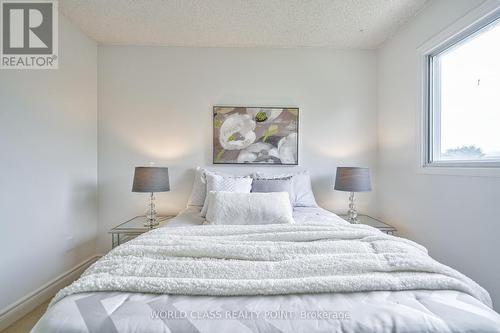 202 Bridgewater Avenue, Whitby, ON - Indoor Photo Showing Bedroom