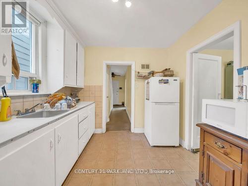 304 Donlands Avenue, Toronto, ON - Indoor Photo Showing Kitchen