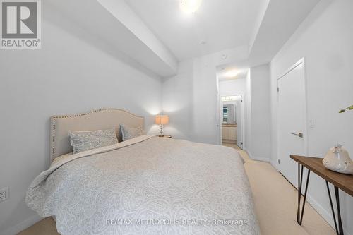 420 - 4055 Parkside Village Drive S, Mississauga, ON - Indoor Photo Showing Bedroom