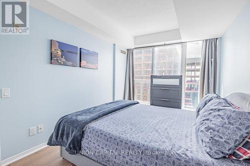 804 - 1050 The Queensway, Toronto, ON - Indoor Photo Showing Bedroom