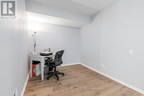 804 - 1050 The Queensway, Toronto, ON - Indoor Photo Showing Office