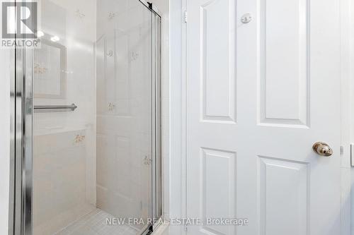 102 - 8111 Forest Glen Drive, Niagara Falls, ON - Indoor Photo Showing Bathroom