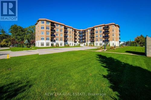 102 - 8111 Forest Glen Drive, Niagara Falls, ON - Outdoor With Facade