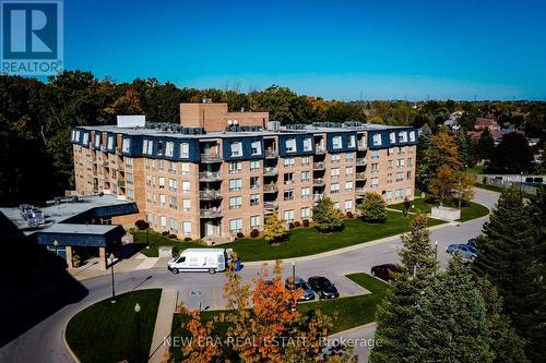 102 - 8111 Forest Glen Drive, Niagara Falls, ON - Outdoor