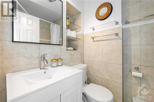 Full Bathroom - 597 Clarke Avenue, Ottawa, ON - Indoor Photo Showing Bathroom